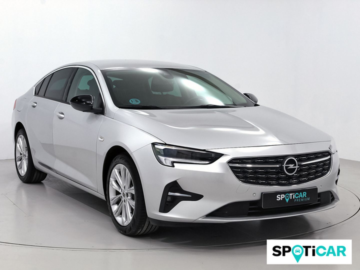 Opel Insignia GS 2.0 D S&S Business Elegance AT8 128 kW (174 CV) Gris Plata Sedan