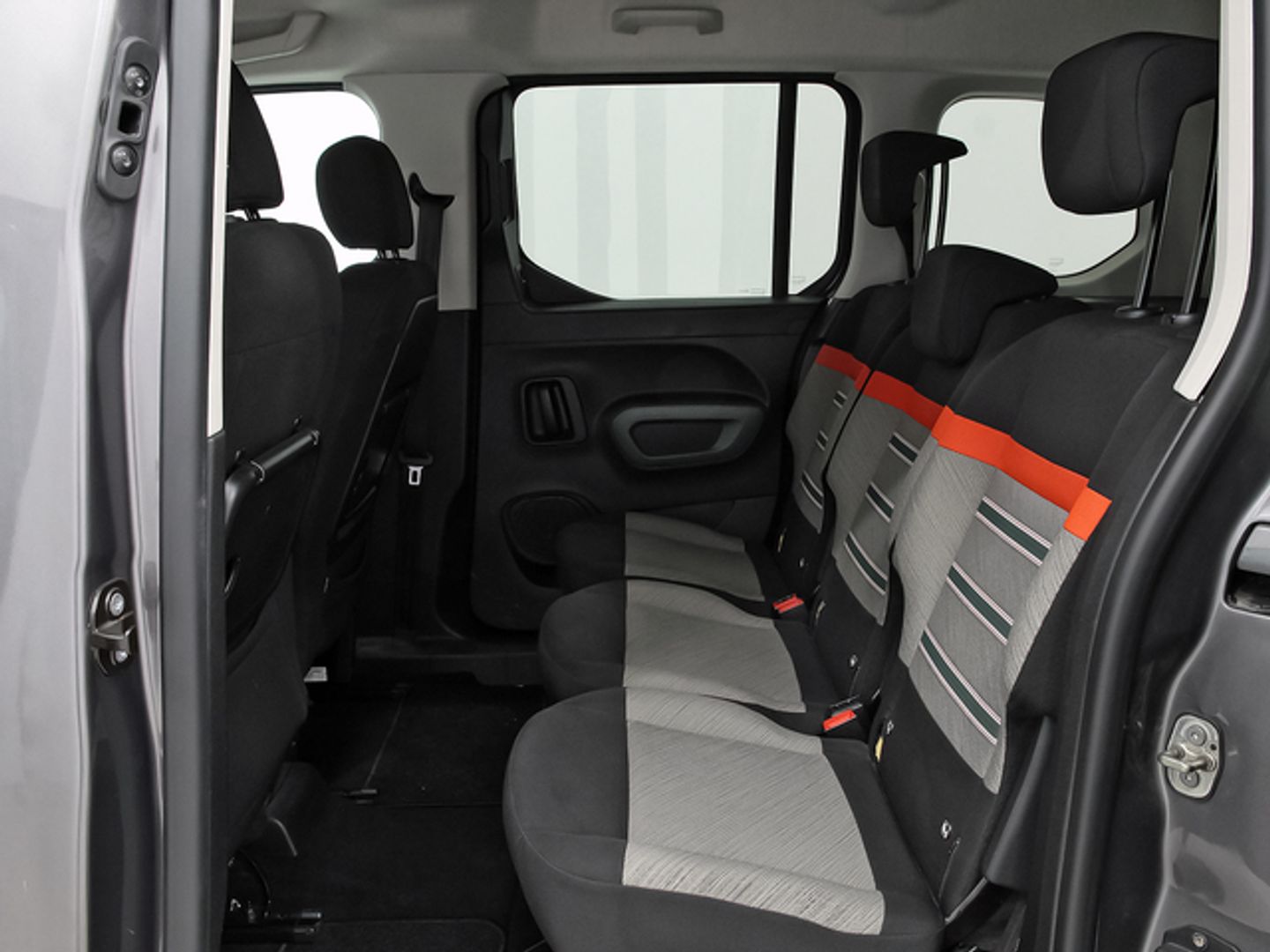 Citroen Berlingo BlueHDi 130 S&S Talla M Shine EAT8 96 kW (130 CV)