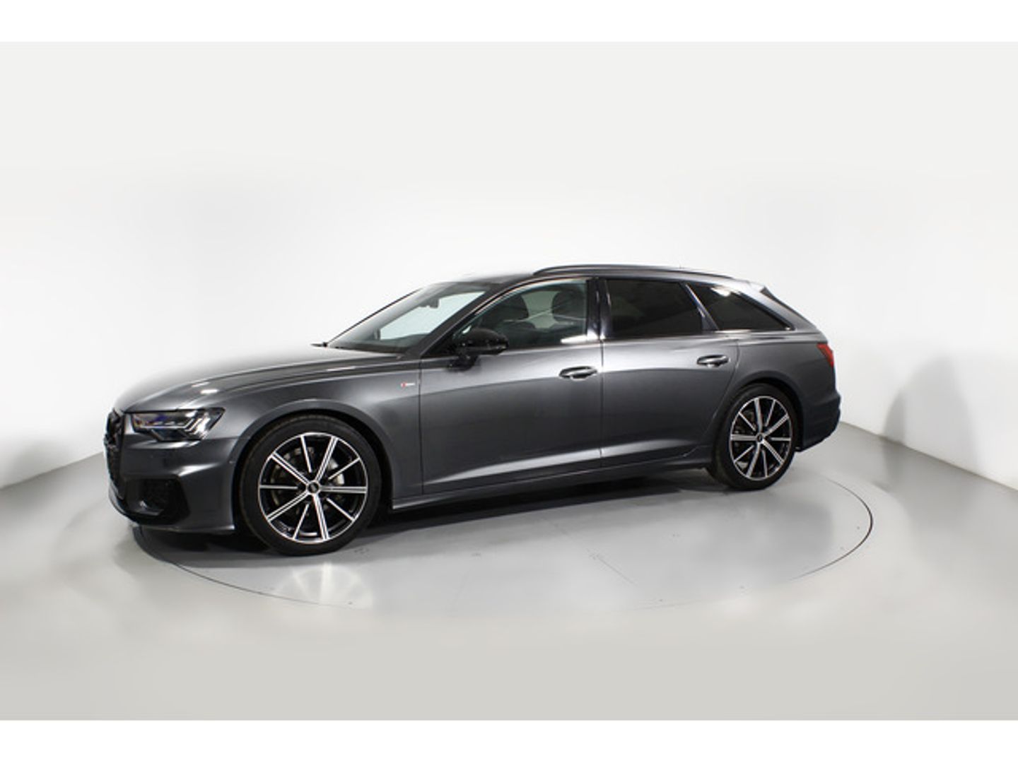 Audi A6 Avant 40 TDI Black line