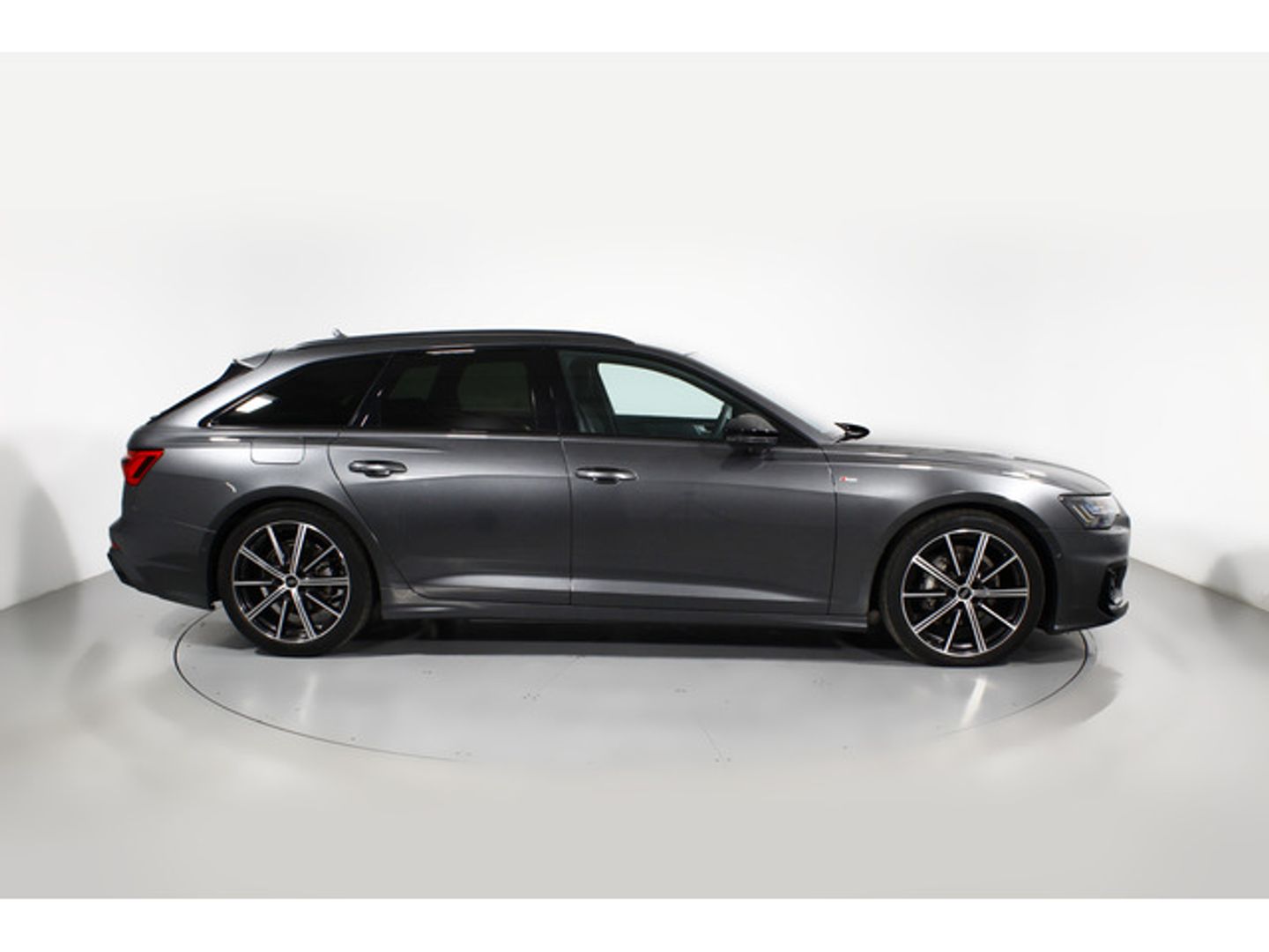 Audi A6 Avant 40 TDI Black line