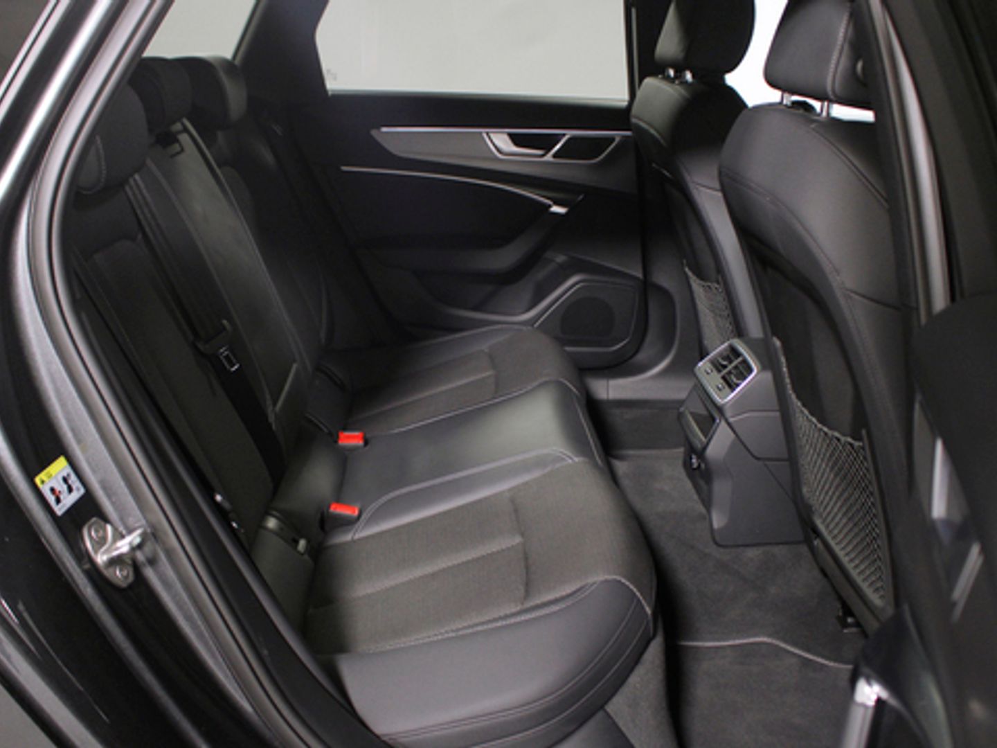 Audi A6 Avant 40 TDI Black line