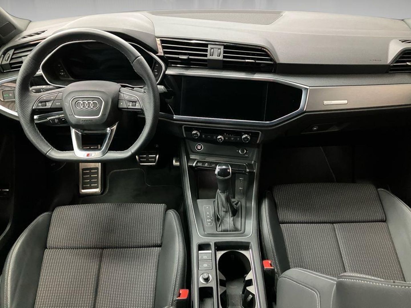 Audi Q3 TFSIe S line 45 TFSI e 180 kW (245 CV) S tronic