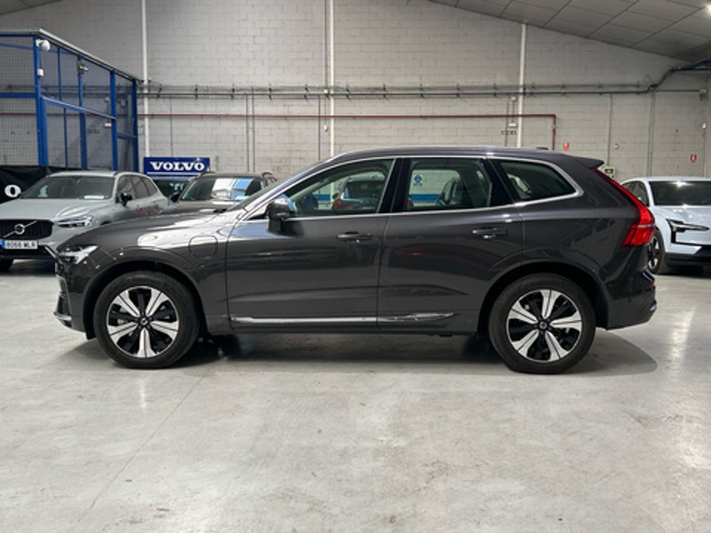 Volvo XC60 T6 Recharge Plus Dark