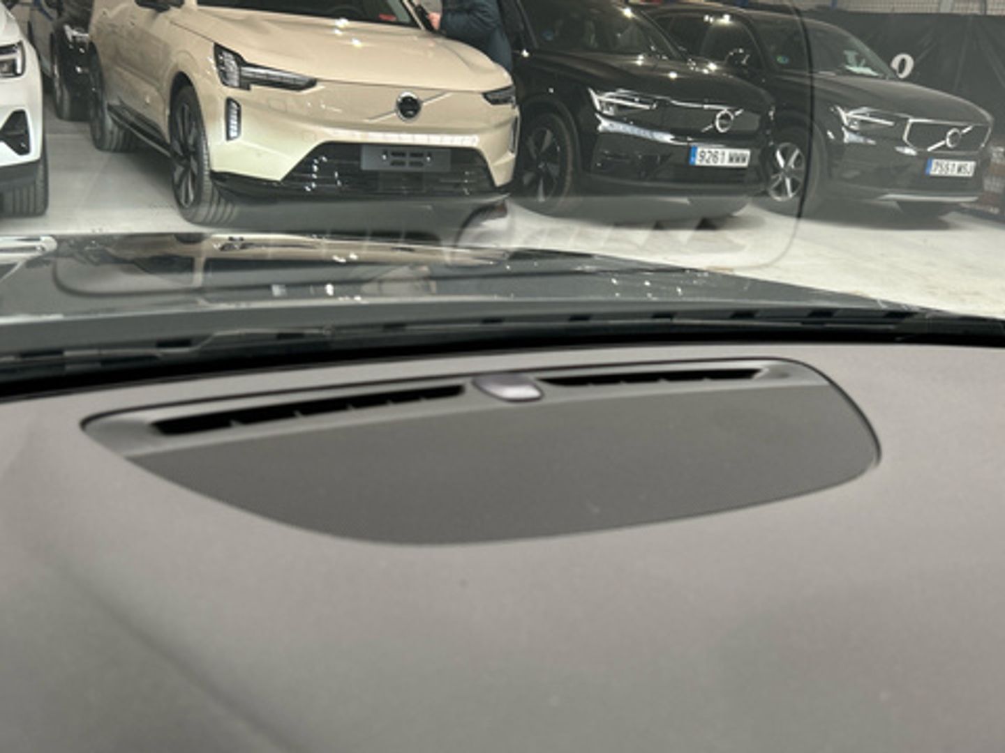 Volvo V60 B4 D Plus Dark Auto 145 kW (197 CV)
