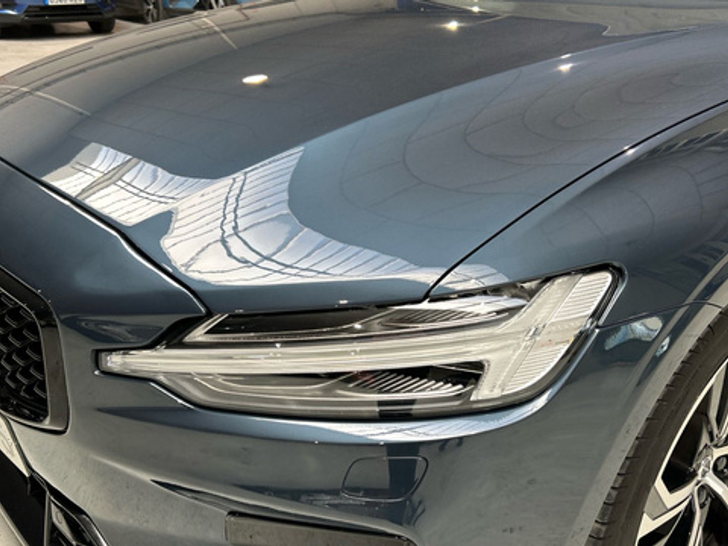 Volvo V60 B4 D Plus Dark Auto 145 kW (197 CV)
