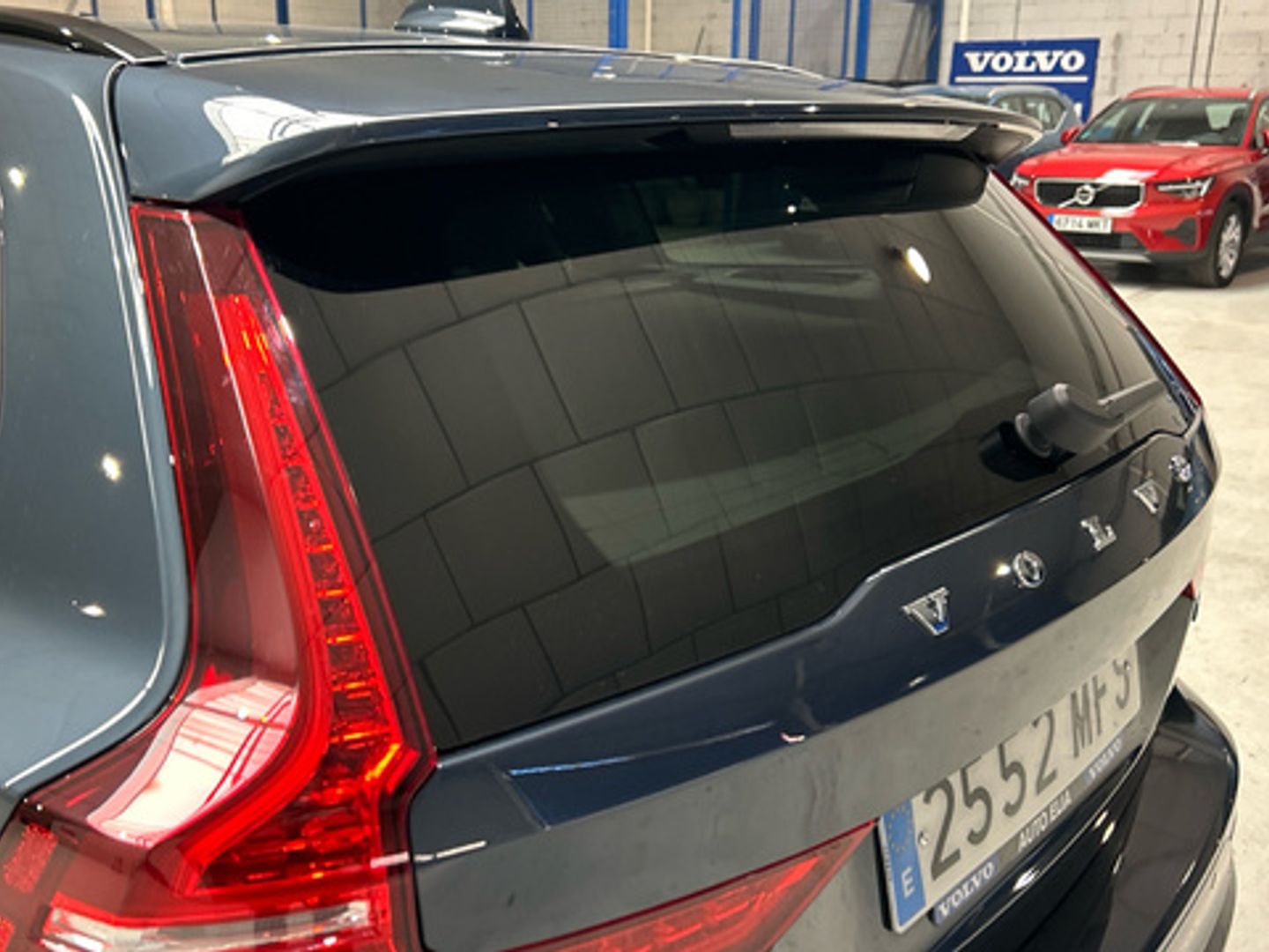 Volvo V60 B4 D Plus Dark Auto 145 kW (197 CV)