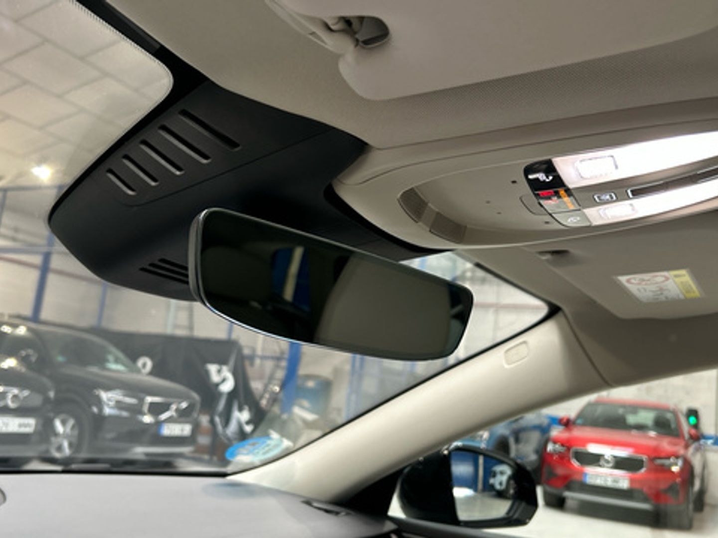 Volvo V60 B4 D Plus Dark Auto 145 kW (197 CV)