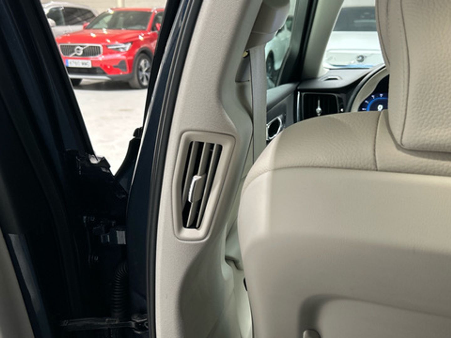Volvo V60 B4 D Plus Dark Auto 145 kW (197 CV)