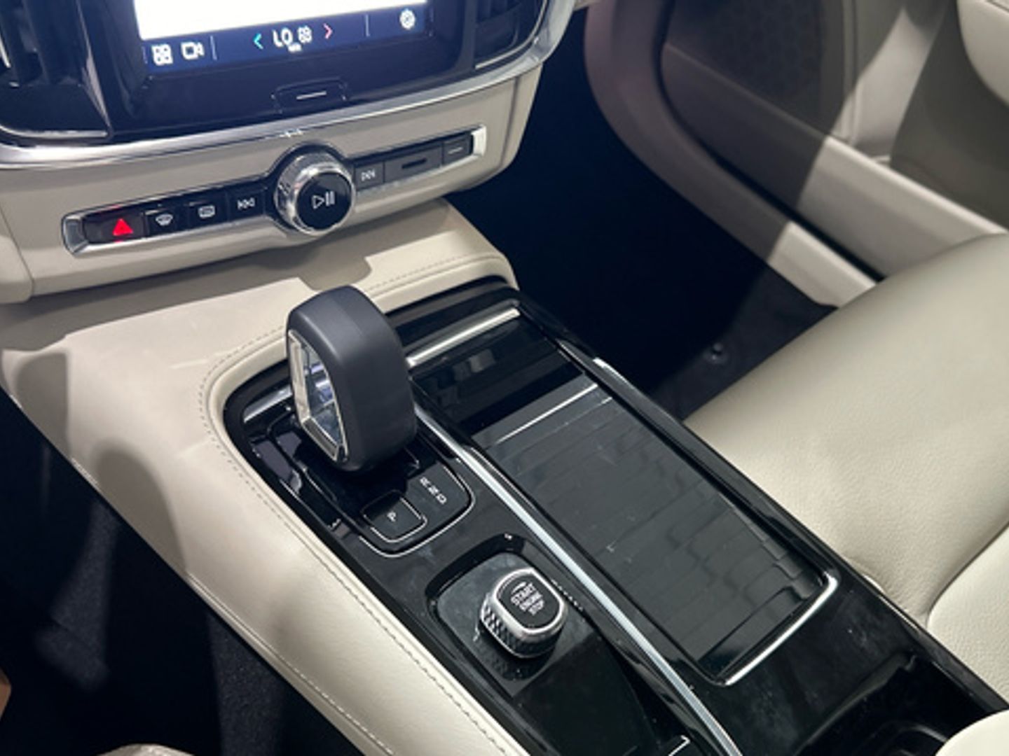 Volvo S90 T8 Twin Recharge Core Bright AWD AT 335 kW (455 CV)