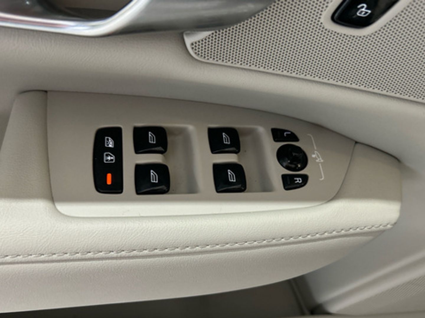 Volvo S90 T8 Twin Recharge Core Bright AWD AT 335 kW (455 CV)