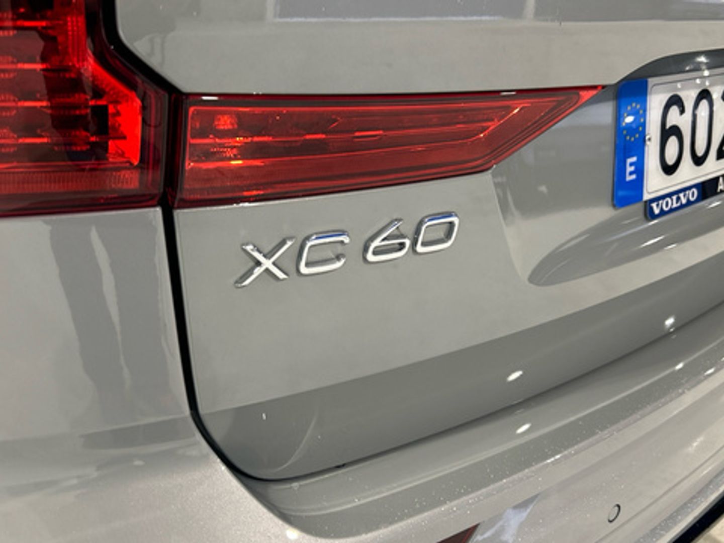 Volvo XC60 B4 D Plus Dark Auto 145 kW (197 CV)