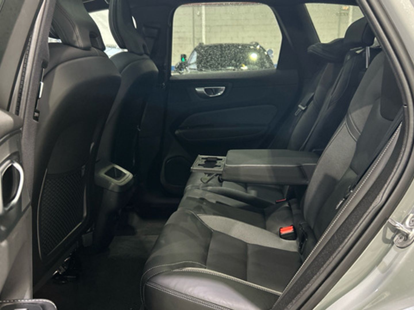 Volvo XC60 B4 D Plus Dark Auto 145 kW (197 CV)