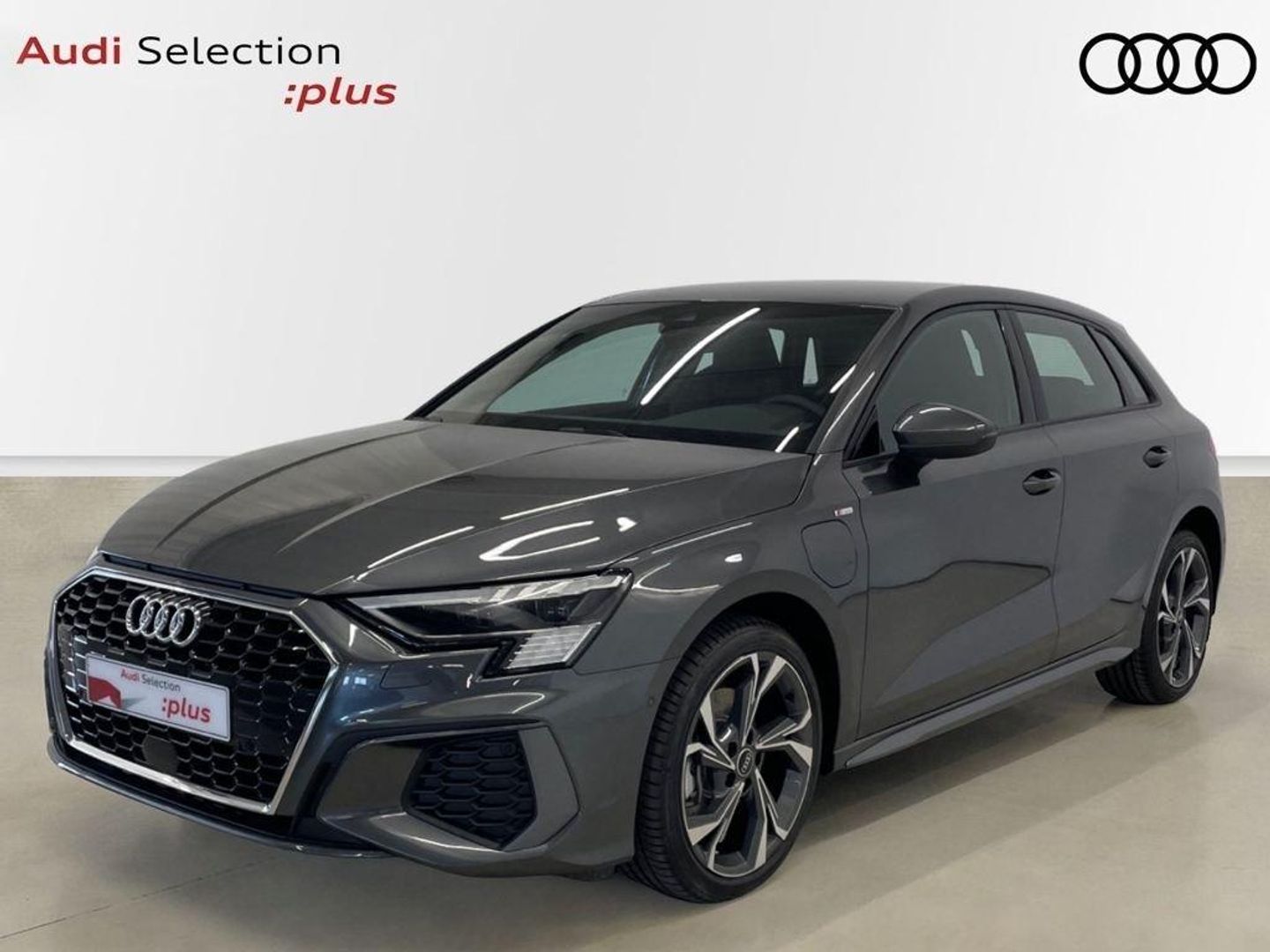 Audi A3 Sportback TFSIe Genuine edition 40 TFSI e 150 kW (204 CV) S tronic Gris Sedan