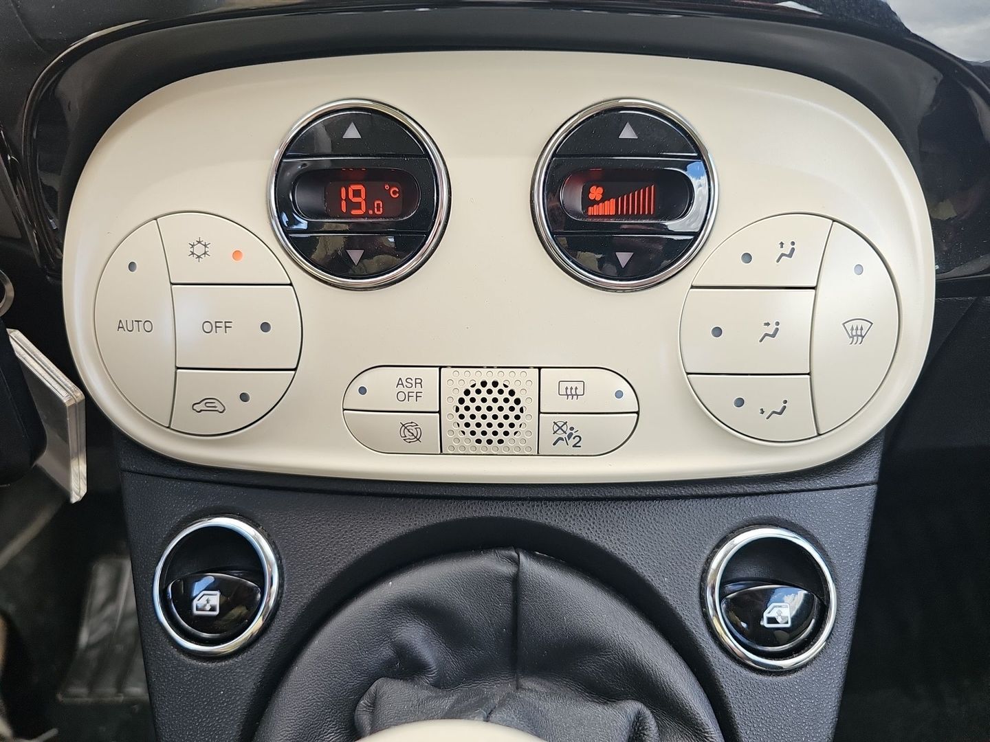 Fiat 500C 1.0 Hybrid Dolcevita 51 kW (70 CV)