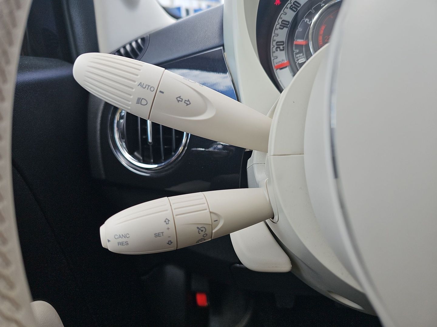 Fiat 500C 1.0 Hybrid Dolcevita 51 kW (70 CV)