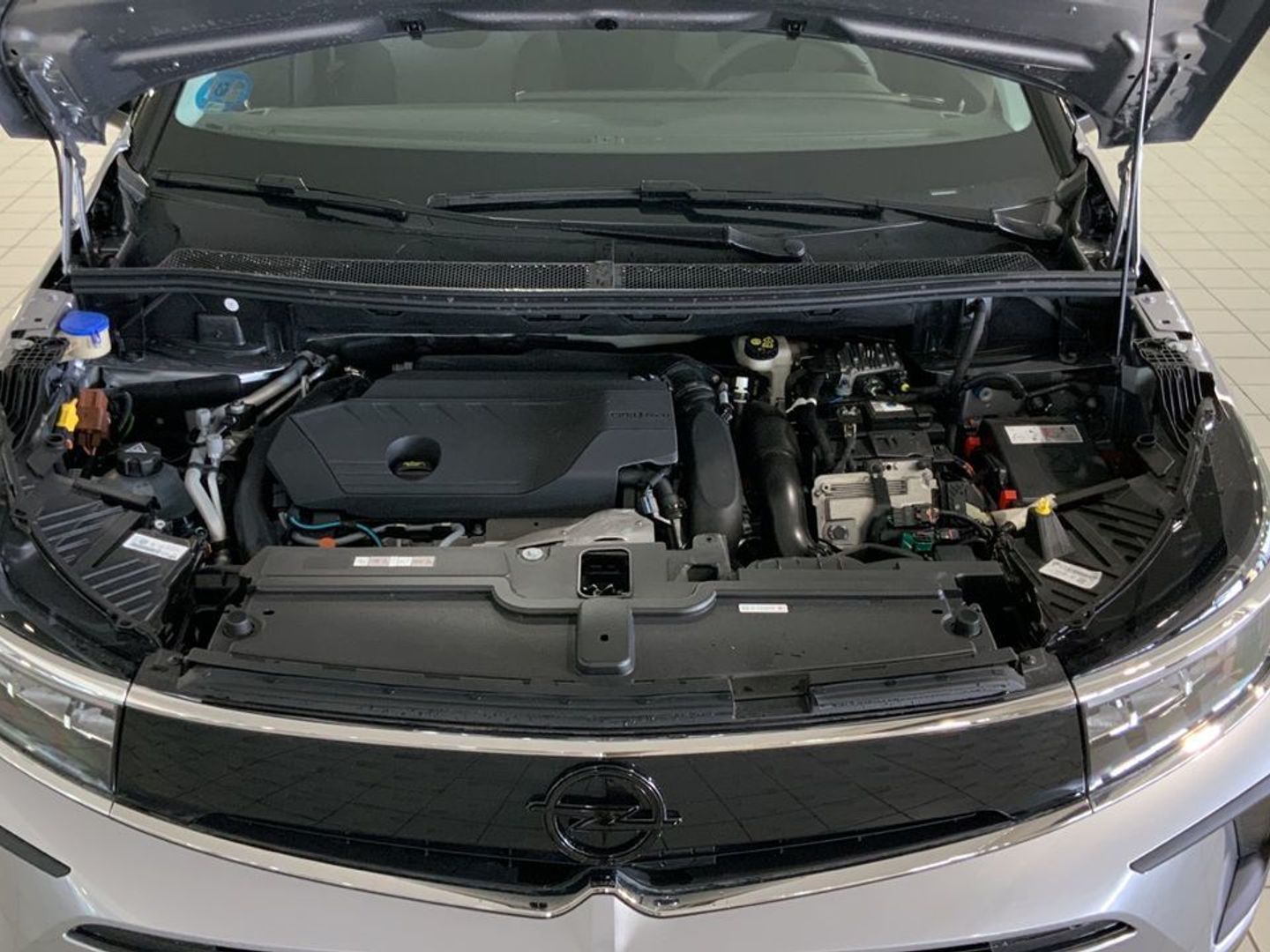 Opel Grandland 1.6 Turbo PHEV GS Auto 165 kW (224 CV)