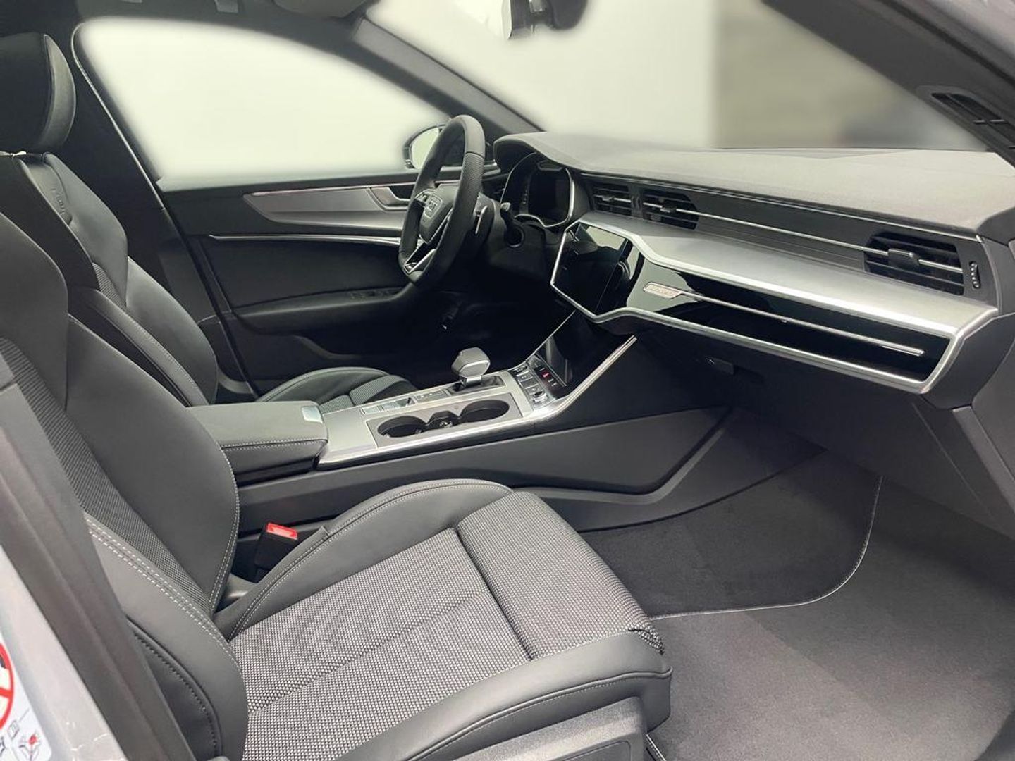 Audi A6 Avant Black line 40 TDI quattro-ultra 150 kW (204 CV) S tronic