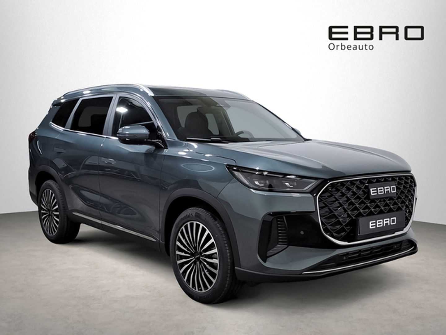 Ebro S800 1.6 TGDI Luxury DCT 108 kW (147 CV)