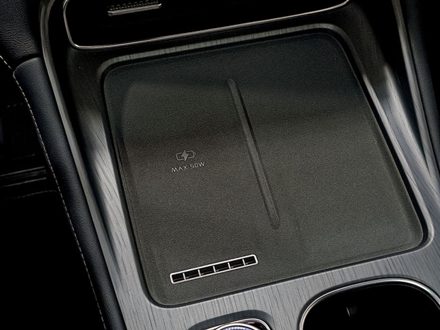 Ebro S800 1.6 TGDI Luxury DCT 108 kW (147 CV)
