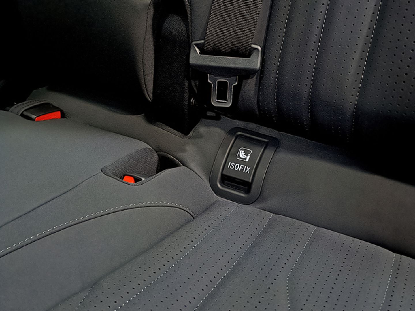 Ebro S800 1.6 TGDI Luxury DCT 108 kW (147 CV)