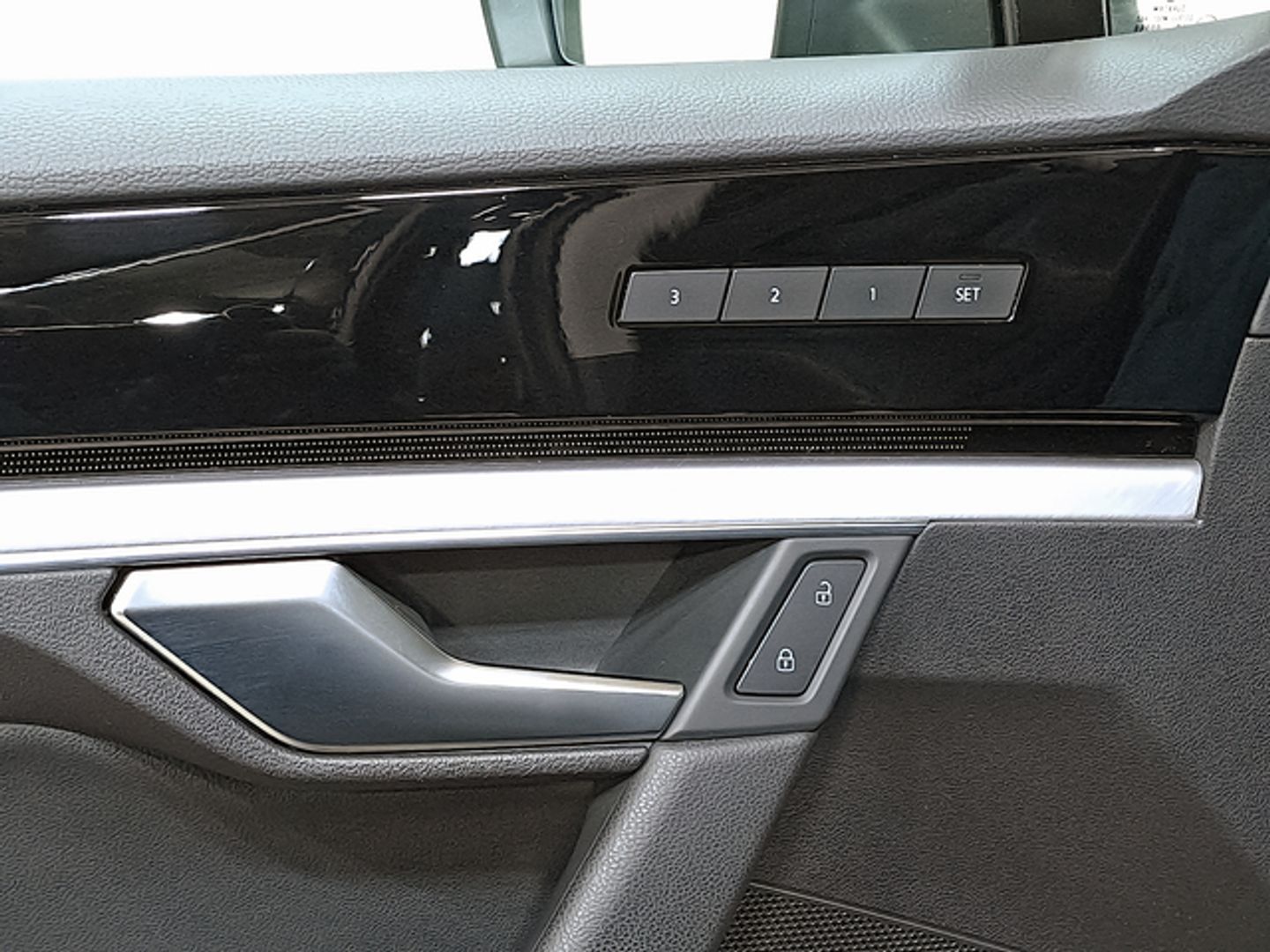 Volkswagen Touareg 3.0 TSI eHybrid Elegance