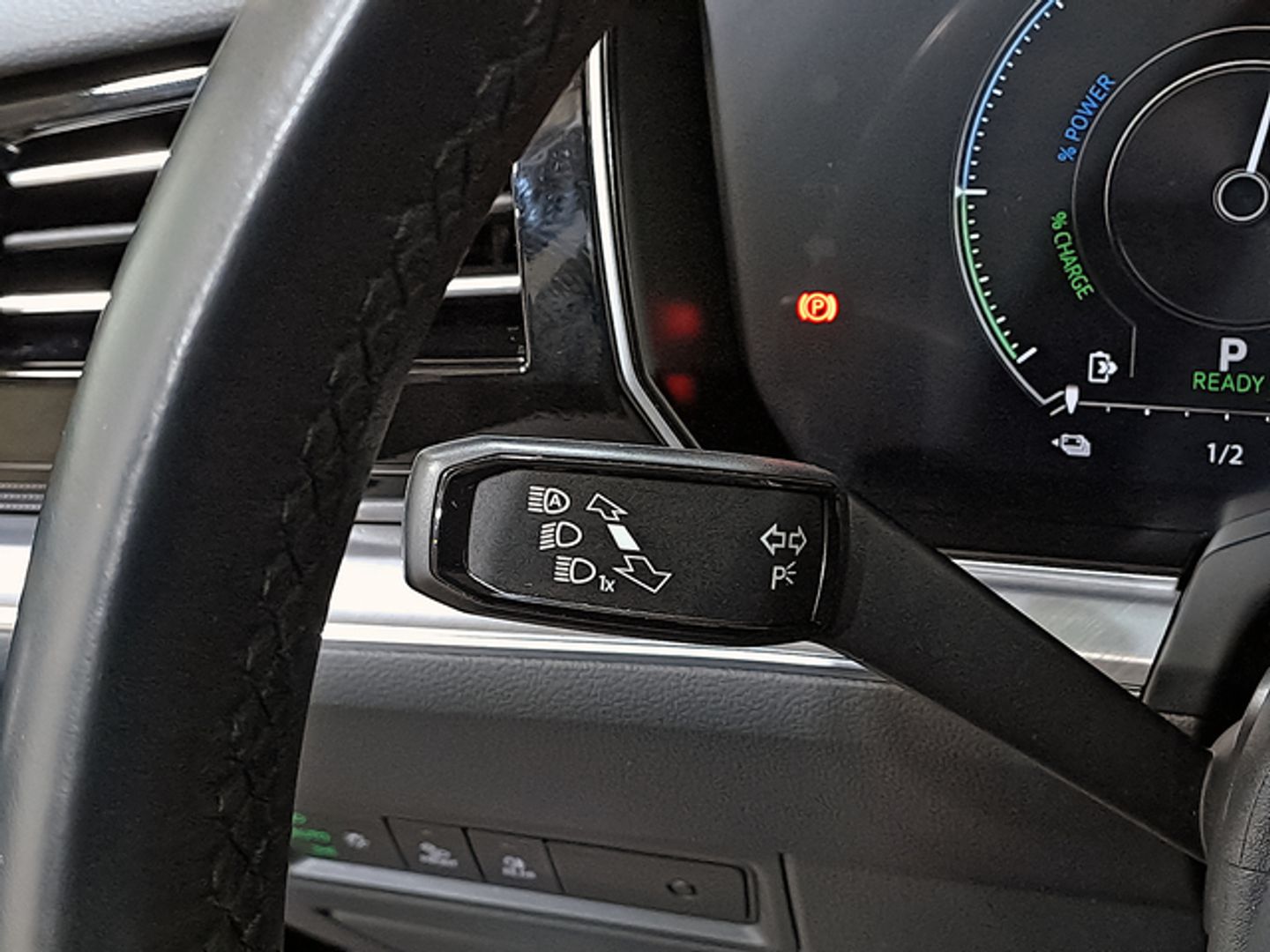 Volkswagen Touareg 3.0 TSI eHybrid Elegance
