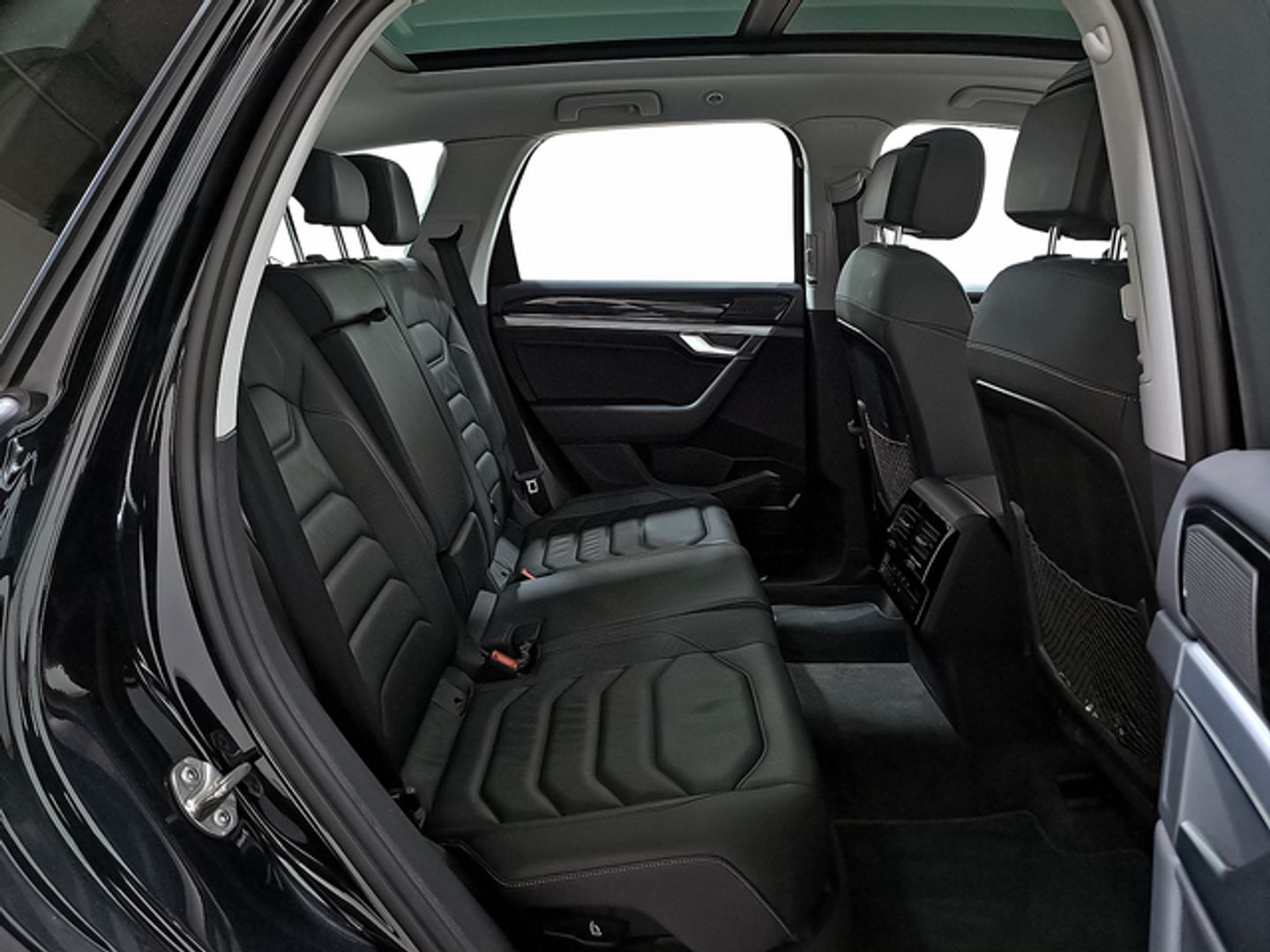 Volkswagen Touareg 3.0 TSI eHybrid Elegance