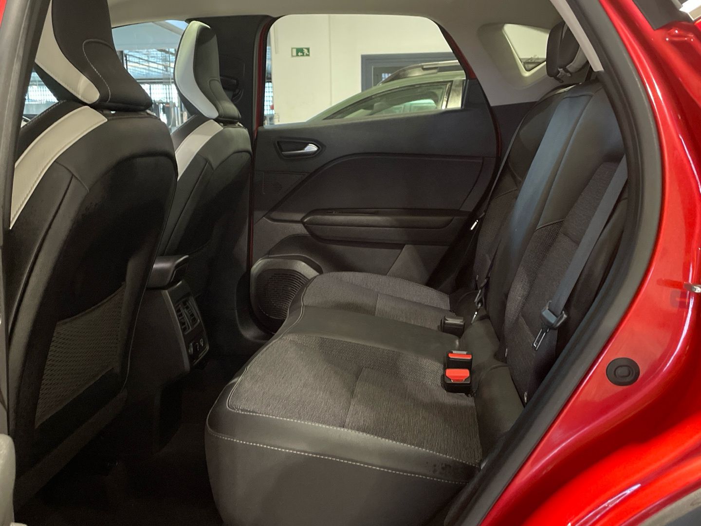 Renault Captur E-TECH PHEV 160 Fast Track