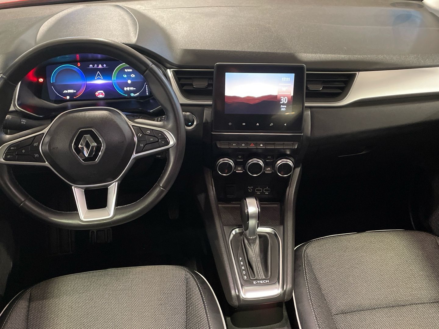 Renault Captur E-TECH PHEV 160 Fast Track