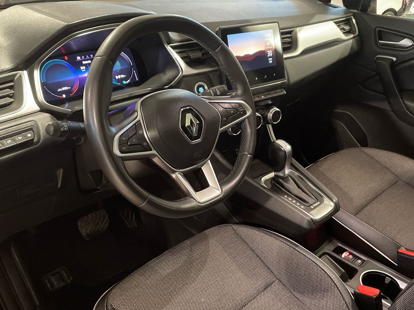 Renault Captur E-TECH PHEV 160 Fast Track
