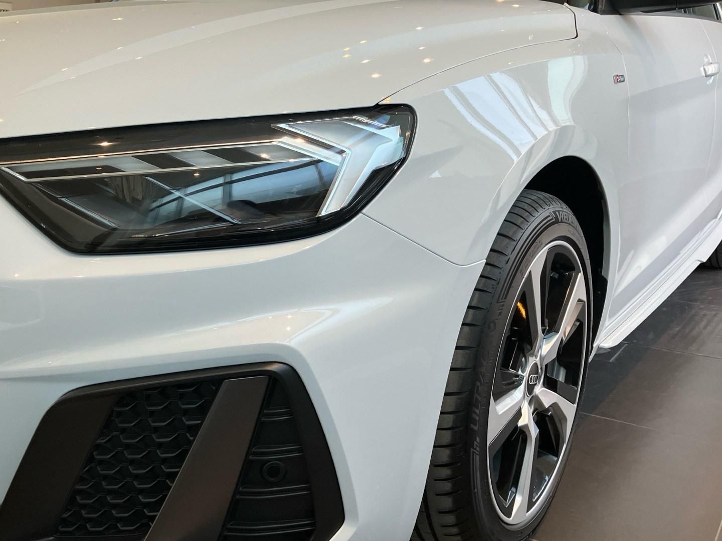 Audi A1 Sportback Adrenalin edition 30 TFSI 85 kW (116 CV) S tronic