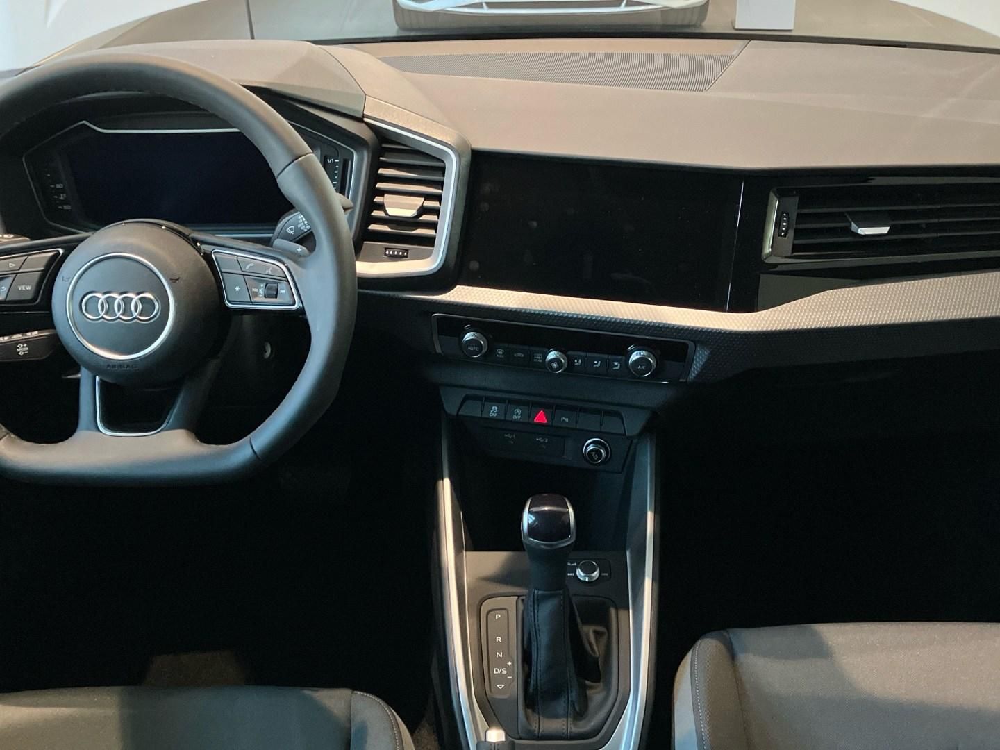 Audi A1 Sportback Adrenalin edition 30 TFSI 85 kW (116 CV) S tronic
