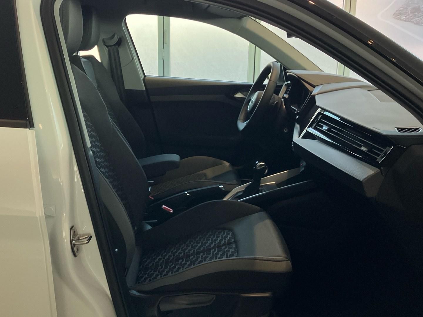 Audi A1 Sportback Adrenalin edition 30 TFSI 85 kW (116 CV) S tronic