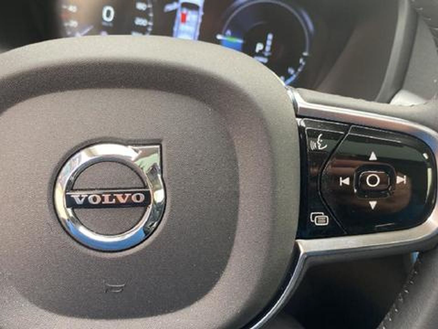 Volvo S90 T8 Business Plus