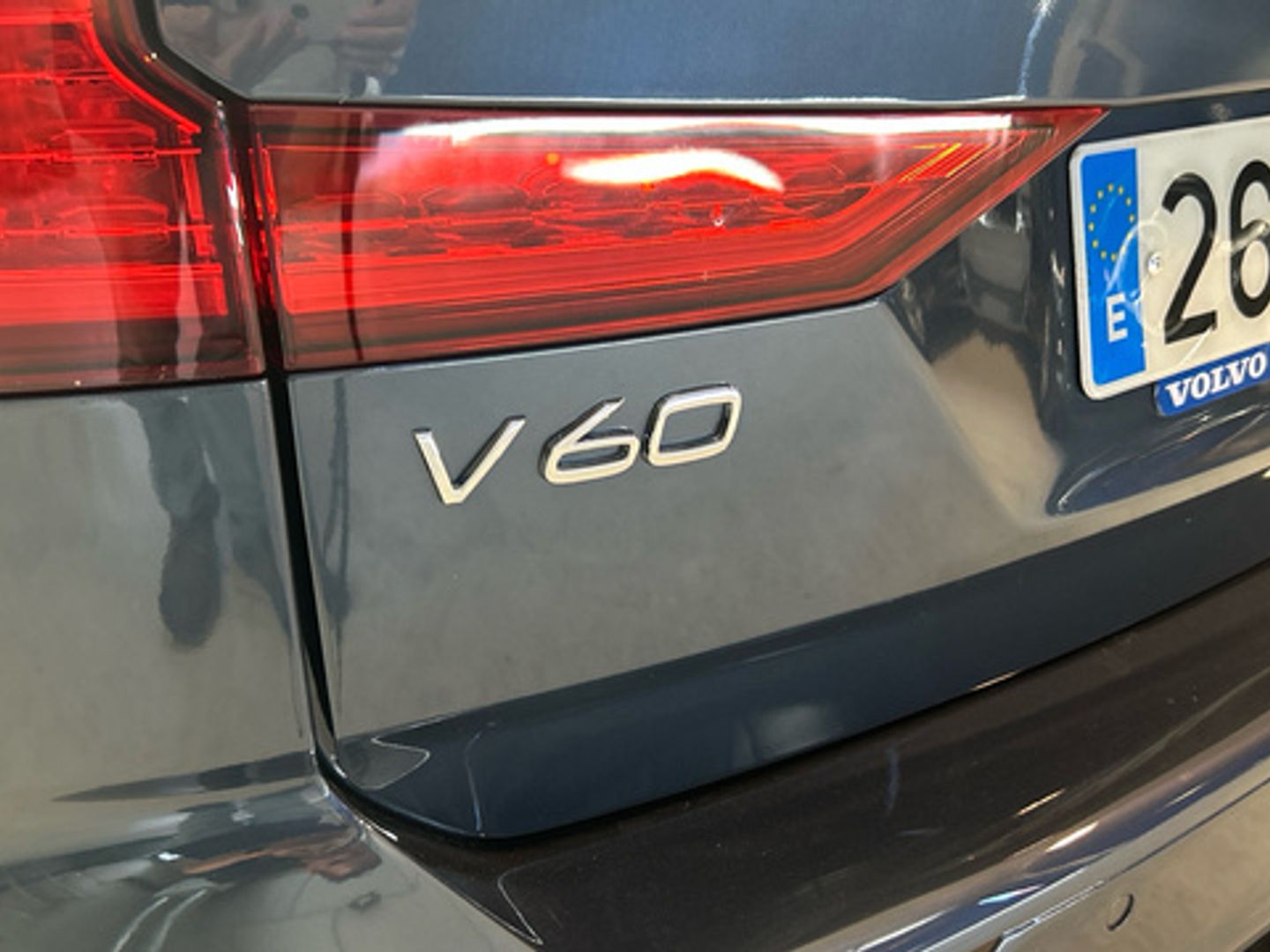 Volvo V60 B4 D Plus Dark