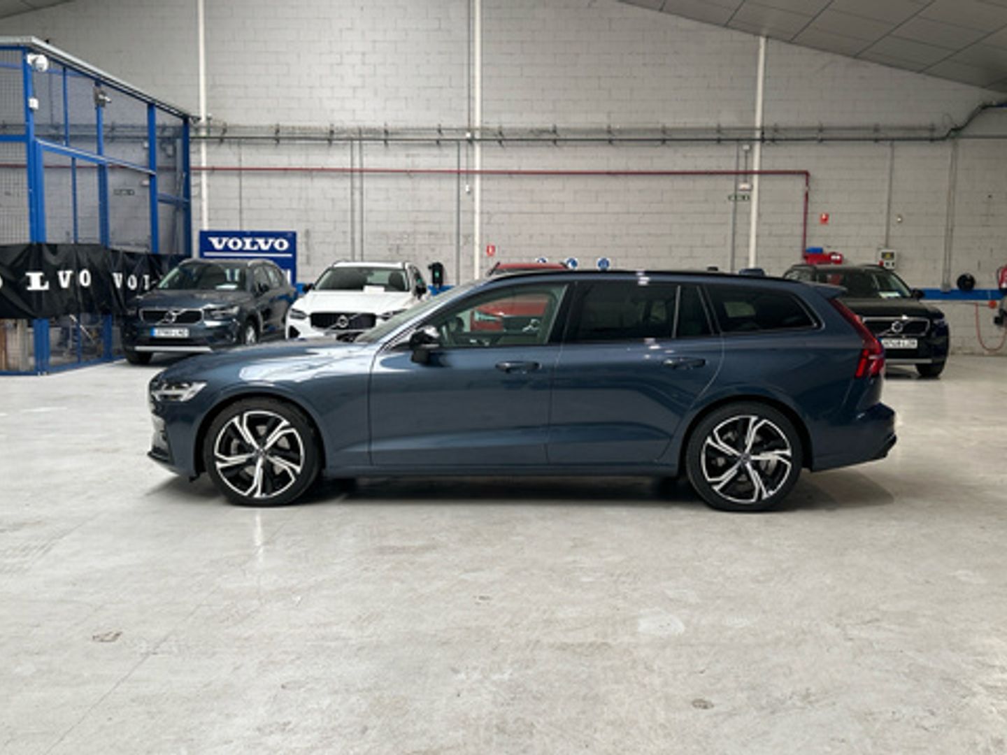 Volvo V60 B4 D Plus Dark