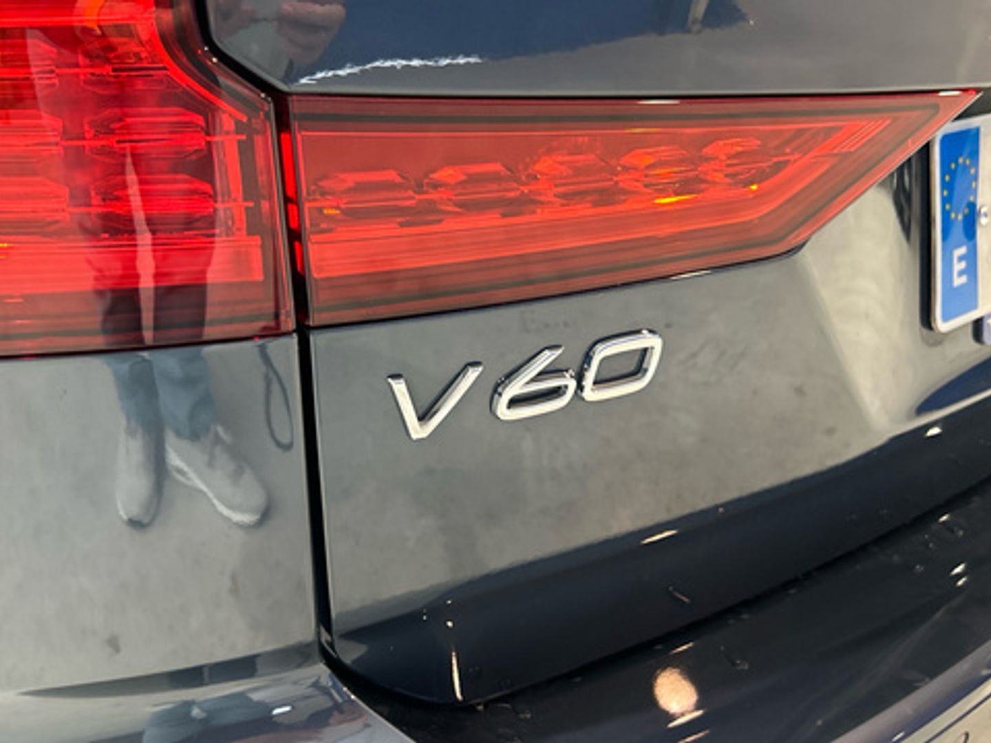 Volvo V60 B4 D Plus Dark