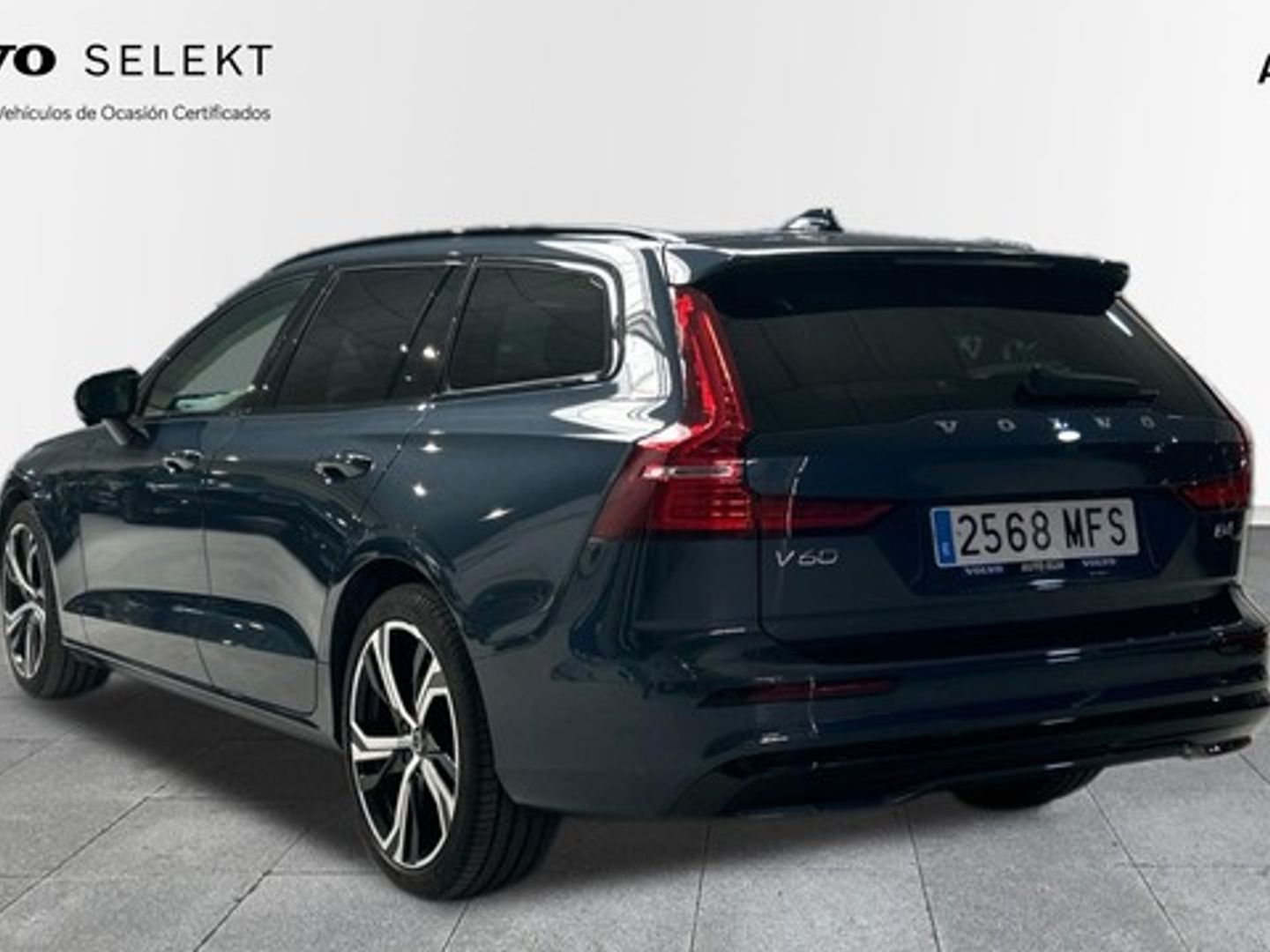 Volvo V60 B4 D Plus Dark