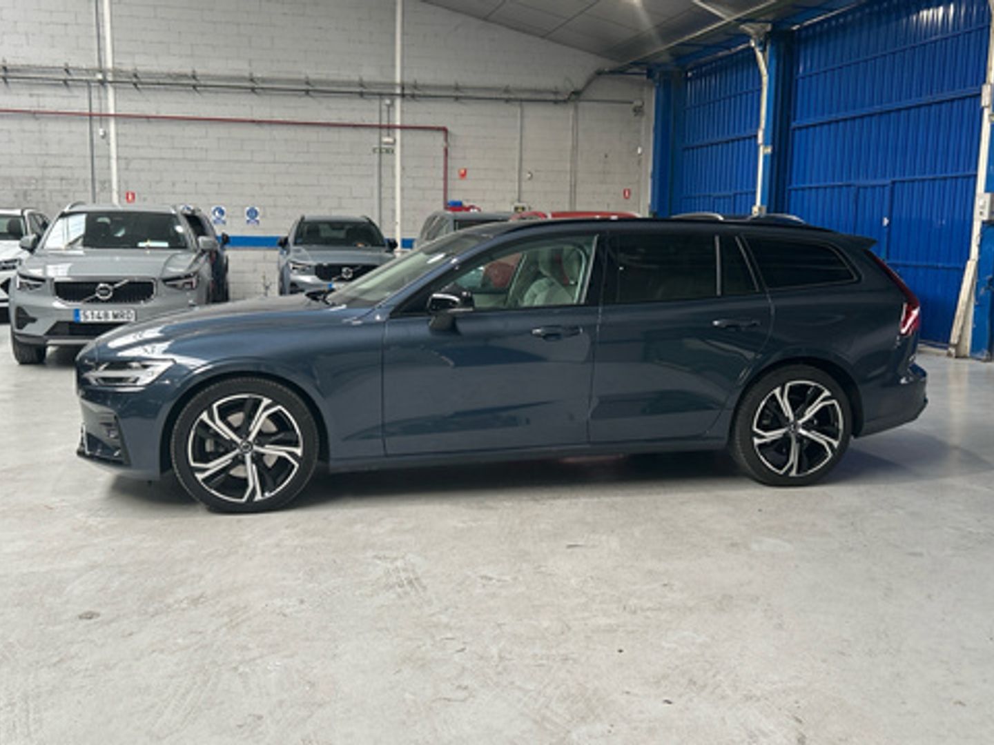 Volvo V60 B4 D Plus Dark