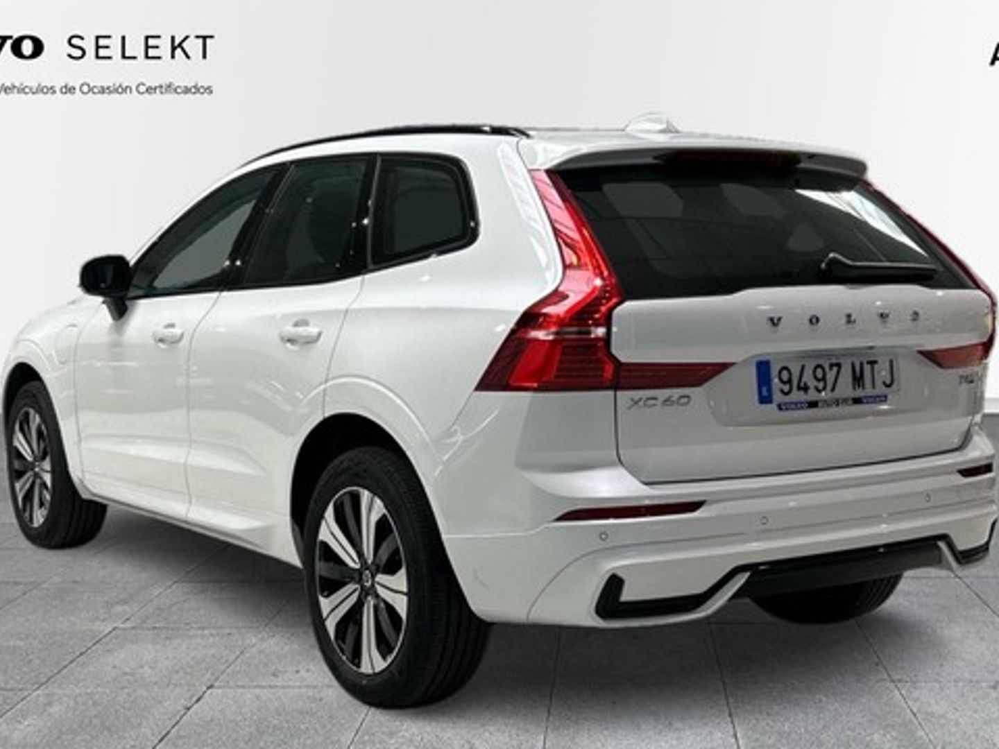 Volvo XC60 T6 Recharge Plus Dark