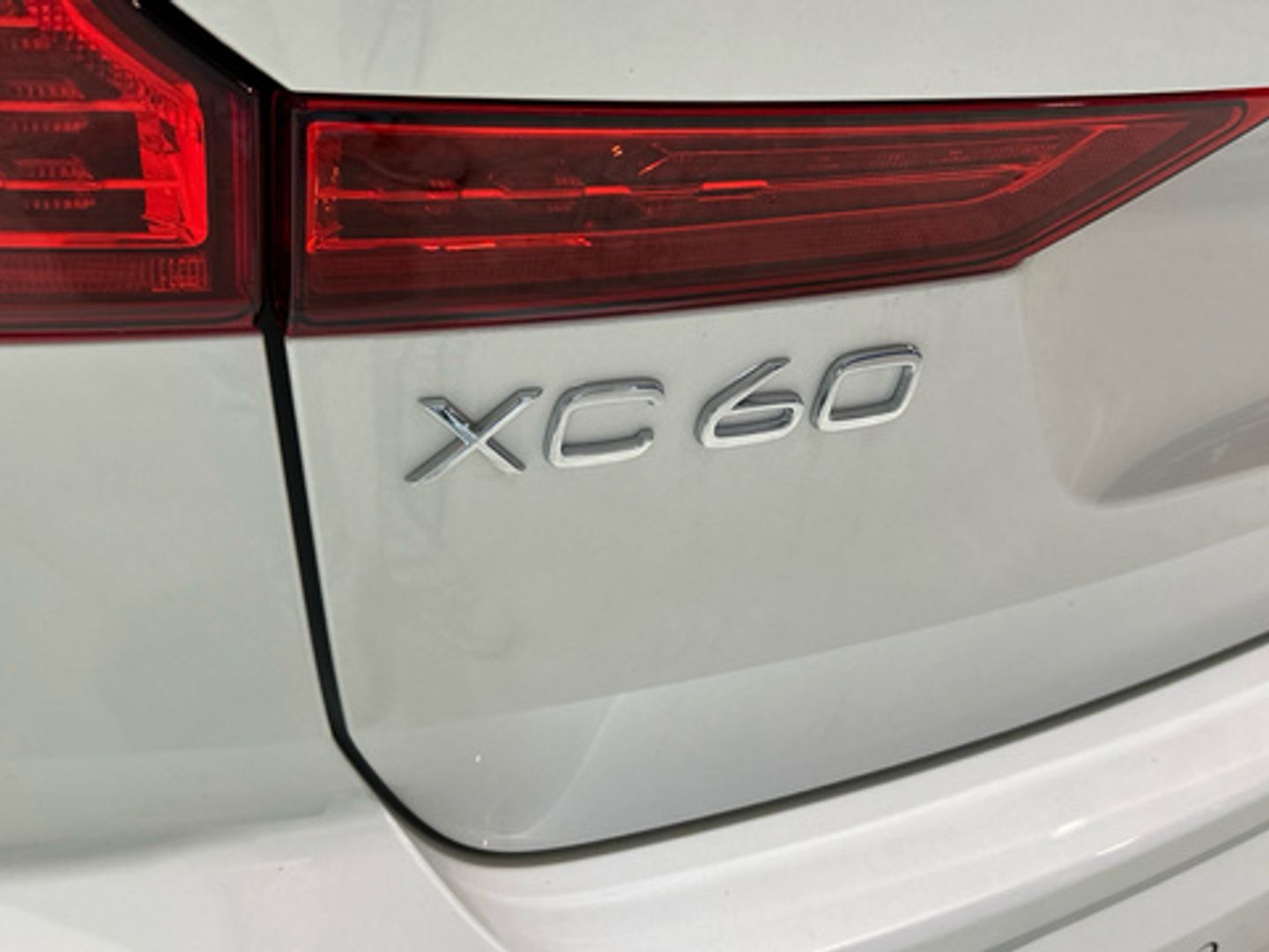 Volvo XC60 T6 Recharge Plus Dark