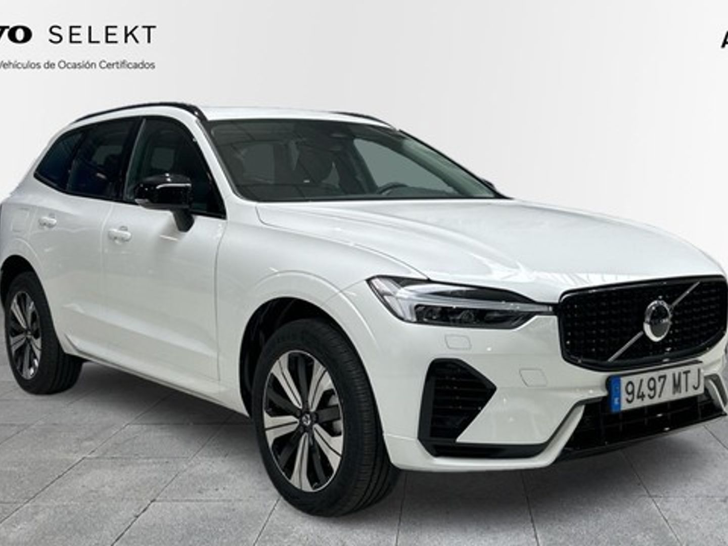 Volvo XC60 T6 Recharge Plus Dark