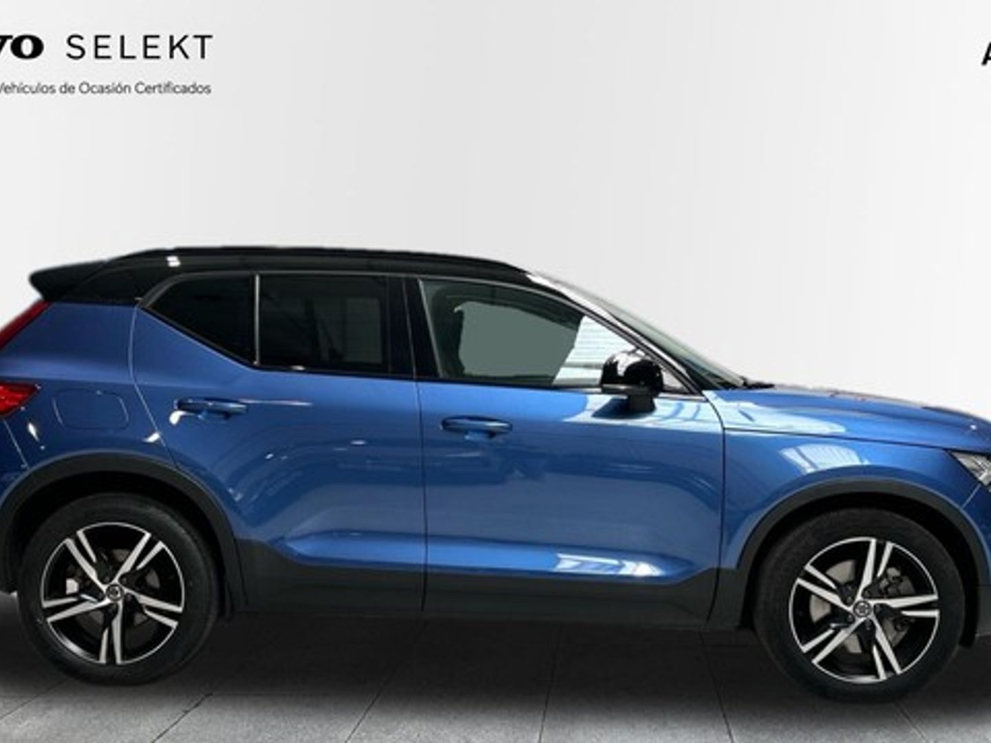 Volvo XC40 T4 R-Design Expression