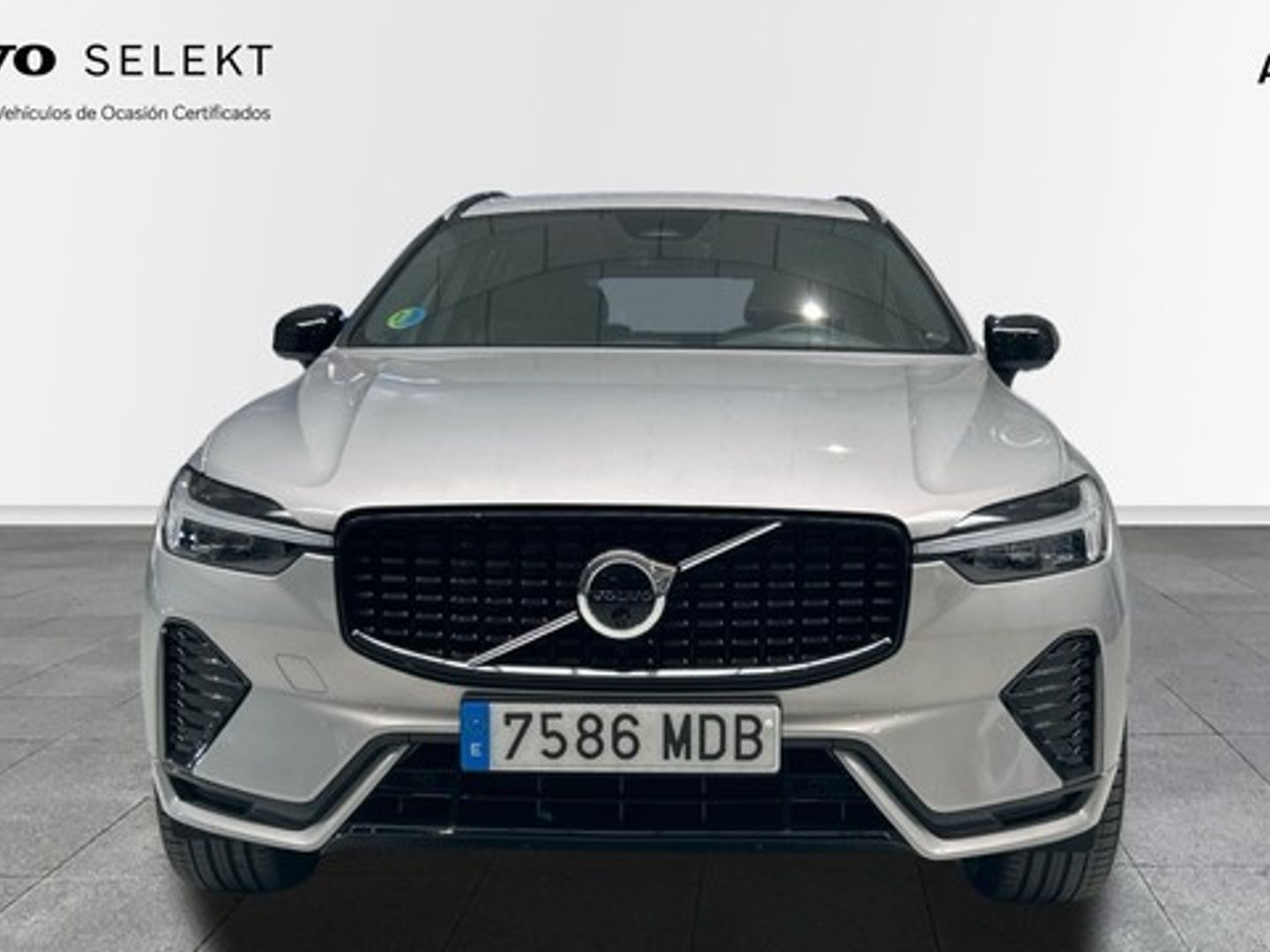 Volvo XC60 B4 D Plus Dark