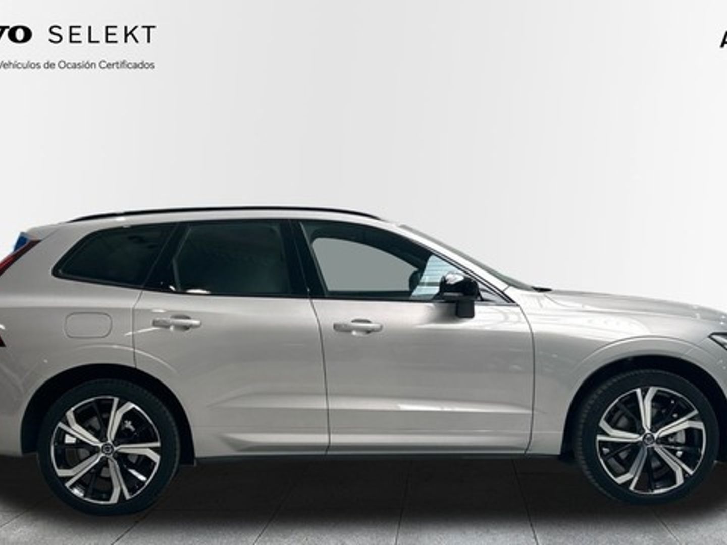 Volvo XC60 B4 D Plus Dark