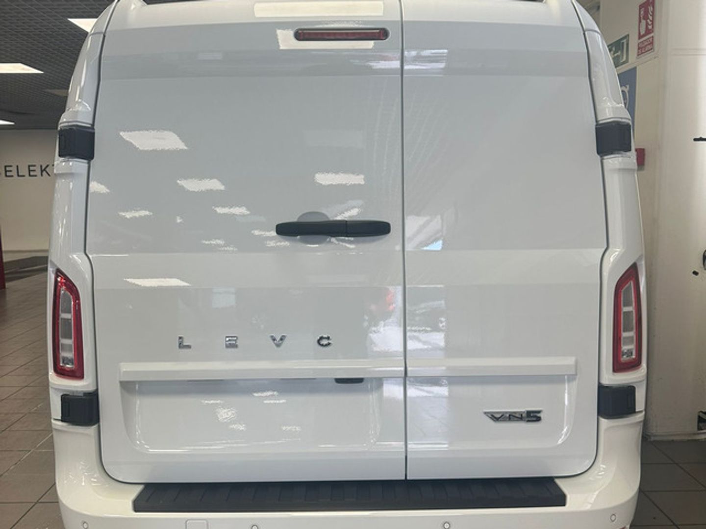 Levc VN5 1.5 Ultima Auto 110 kW (150 CV)
