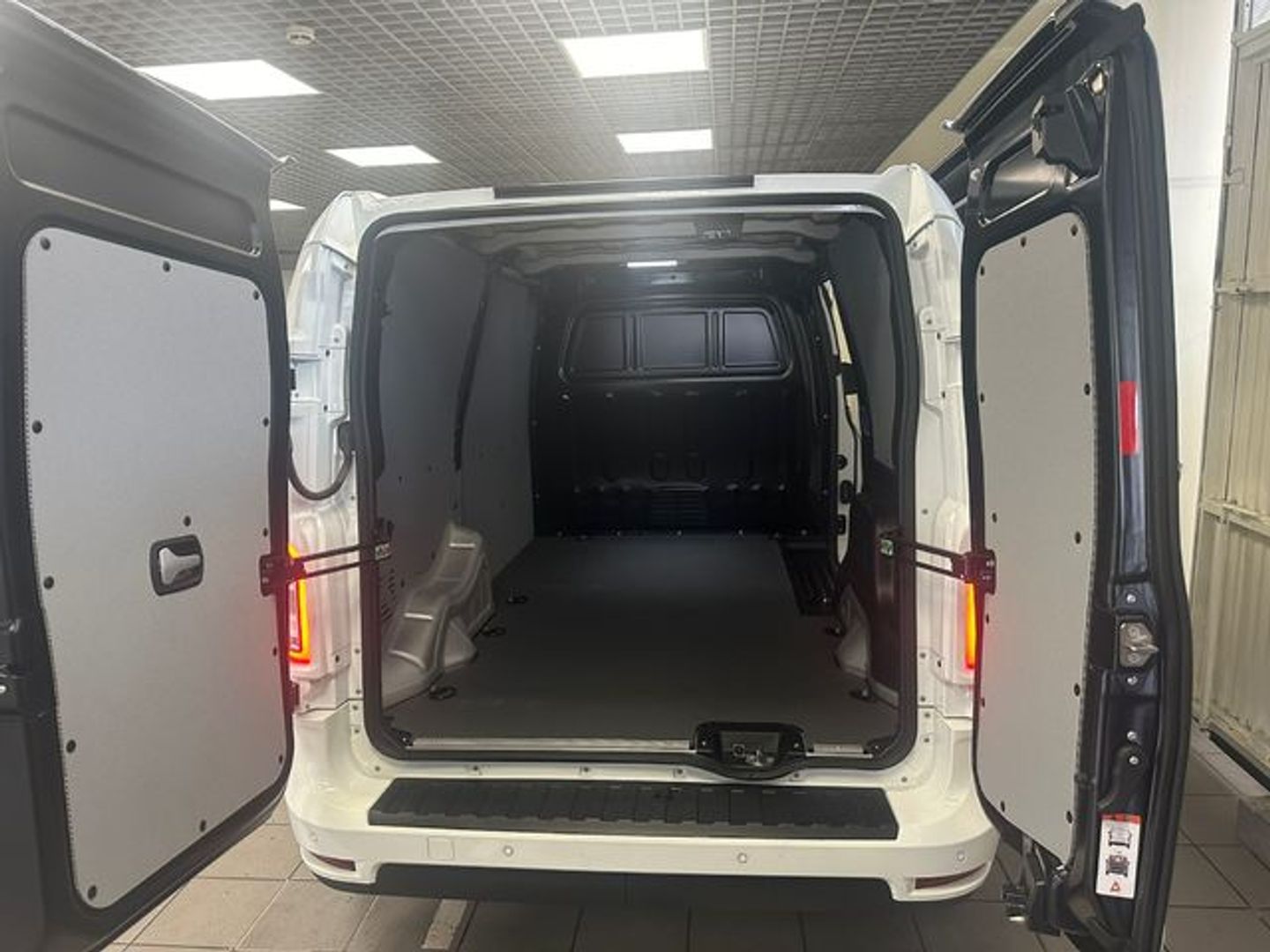 Levc VN5 1.5 Ultima Auto 110 kW (150 CV)