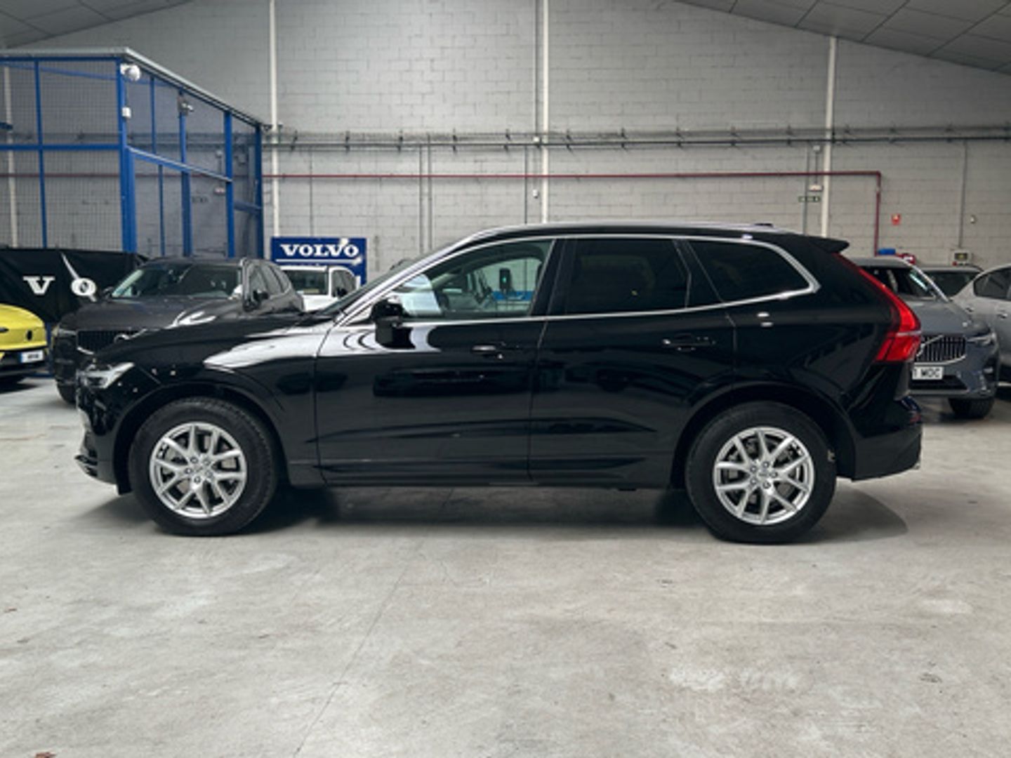 Volvo XC60 B4 Business Plus