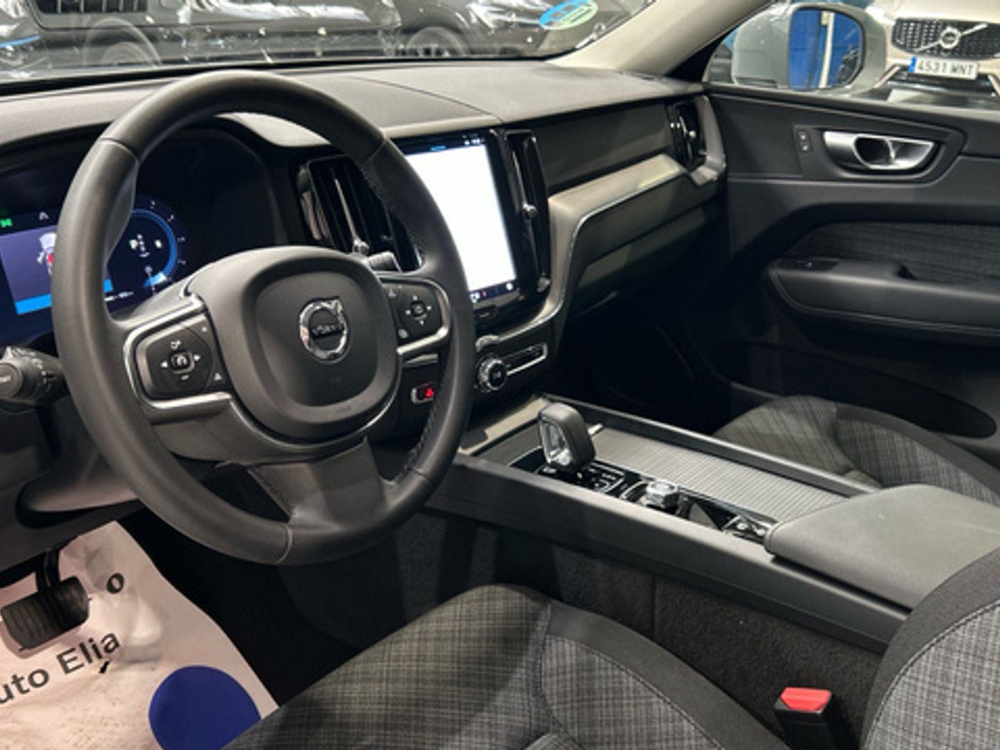 Volvo XC60 B4 D Core Auto 145 kW (197 CV)