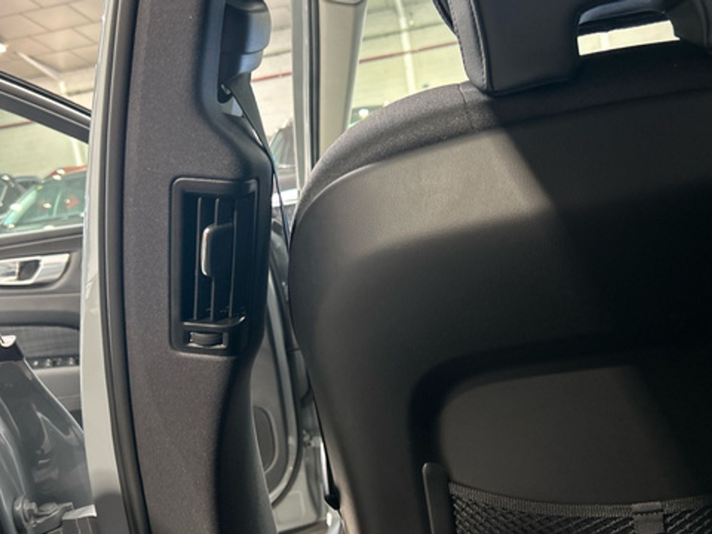 Volvo XC60 B4 D Core Auto 145 kW (197 CV)